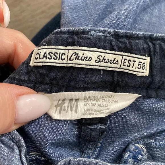 Classic Chino shorts for boys - Picture 3 of 5